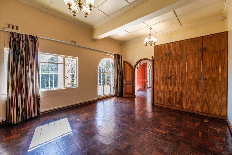 5 Bedroom Property for Sale in Muckleneuk Gauteng
