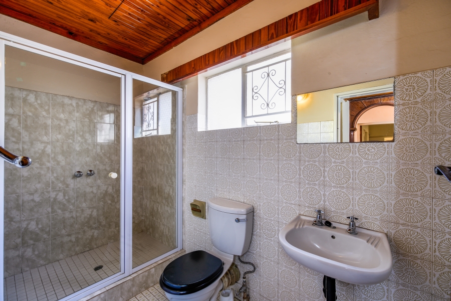 5 Bedroom Property for Sale in Muckleneuk Gauteng