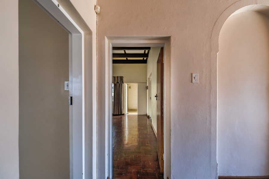 5 Bedroom Property for Sale in Muckleneuk Gauteng