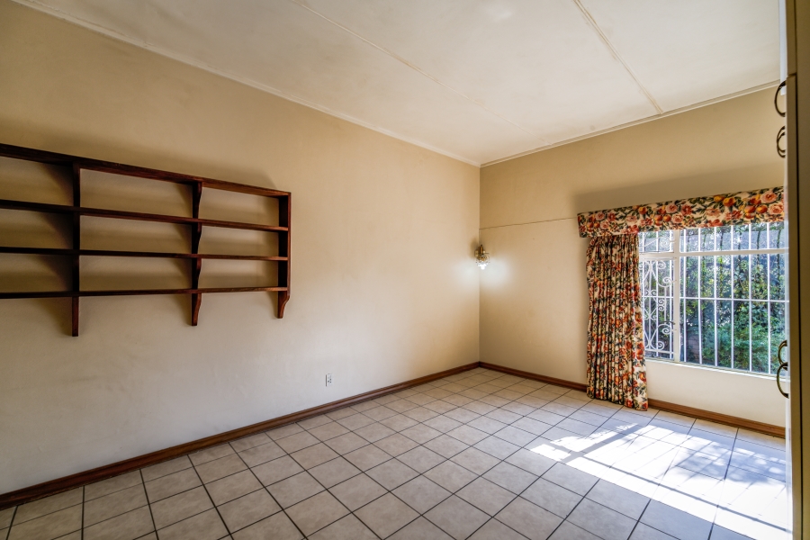 5 Bedroom Property for Sale in Muckleneuk Gauteng