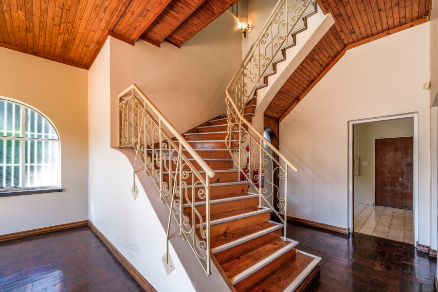 5 Bedroom Property for Sale in Muckleneuk Gauteng