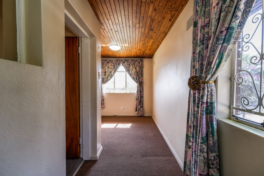 5 Bedroom Property for Sale in Muckleneuk Gauteng