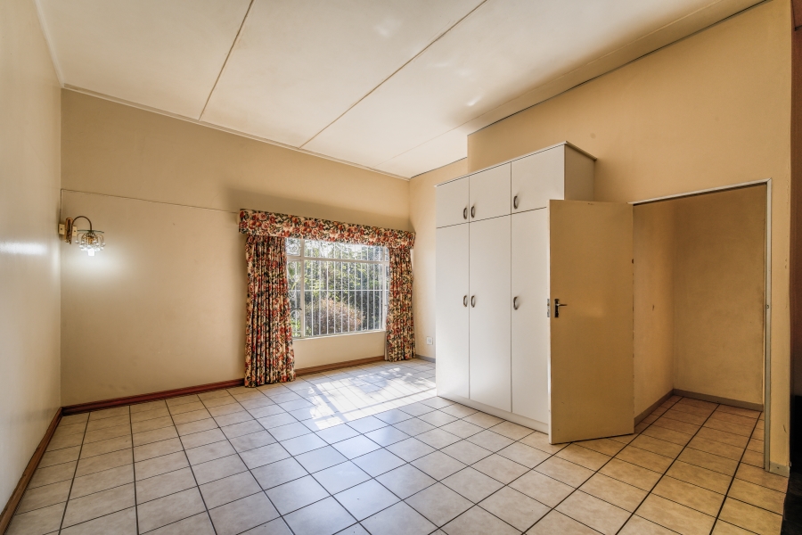 5 Bedroom Property for Sale in Muckleneuk Gauteng