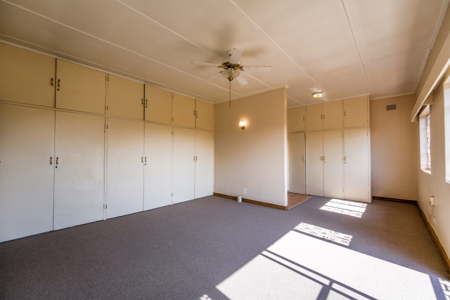 5 Bedroom Property for Sale in Muckleneuk Gauteng