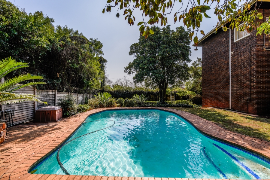5 Bedroom Property for Sale in Muckleneuk Gauteng