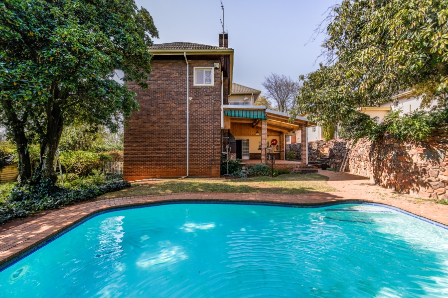 5 Bedroom Property for Sale in Muckleneuk Gauteng