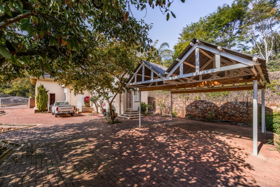 5 Bedroom Property for Sale in Muckleneuk Gauteng