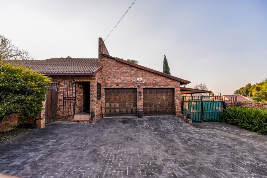 3 Bedroom Property for Sale in Moreleta Park Gauteng
