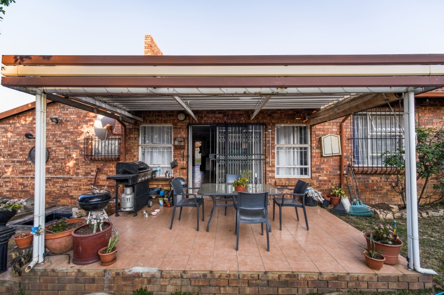 3 Bedroom Property for Sale in Moreleta Park Gauteng
