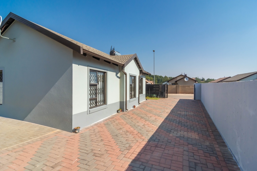 3 Bedroom Property for Sale in Wilfordon Gauteng