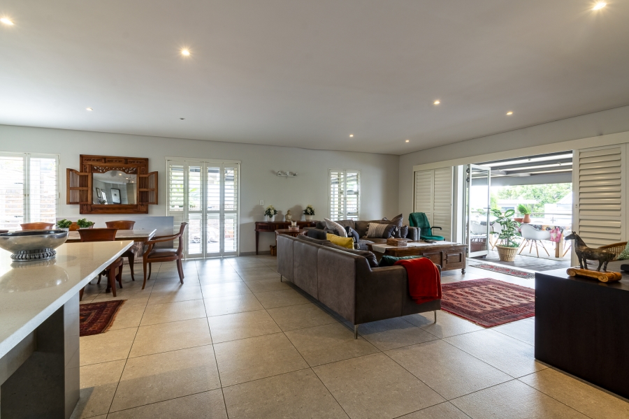 3 Bedroom Property for Sale in Groenkloof Gauteng