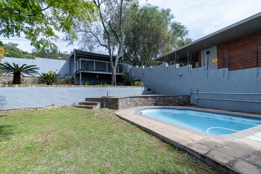 3 Bedroom Property for Sale in Groenkloof Gauteng