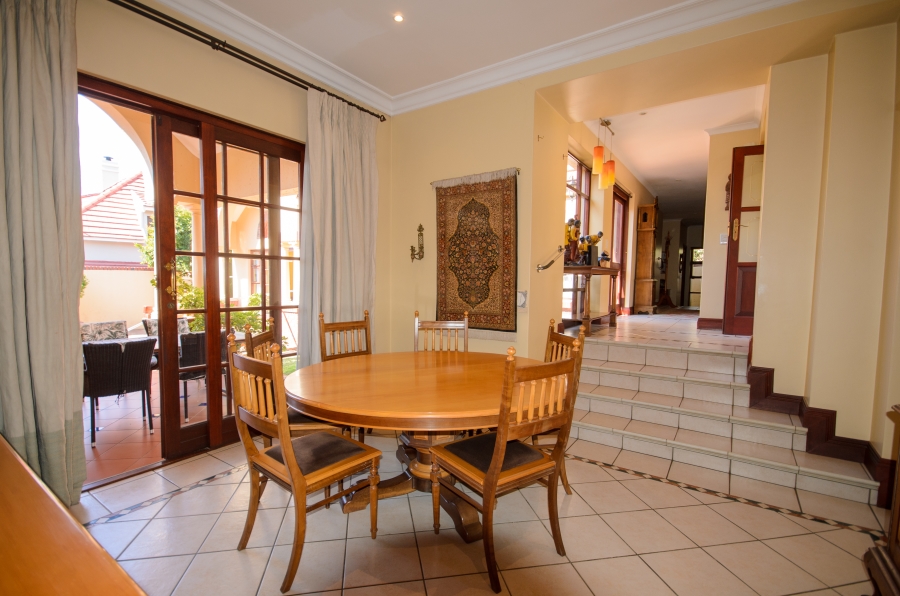 3 Bedroom Property for Sale in Bryanston Gauteng