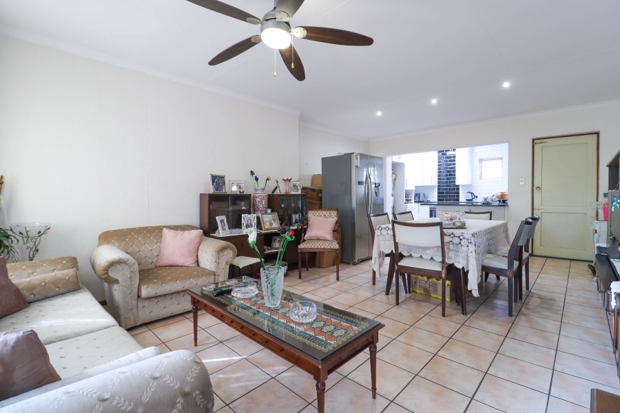To Let 2 Bedroom Property for Rent in Dowerglen Ext 4 Gauteng