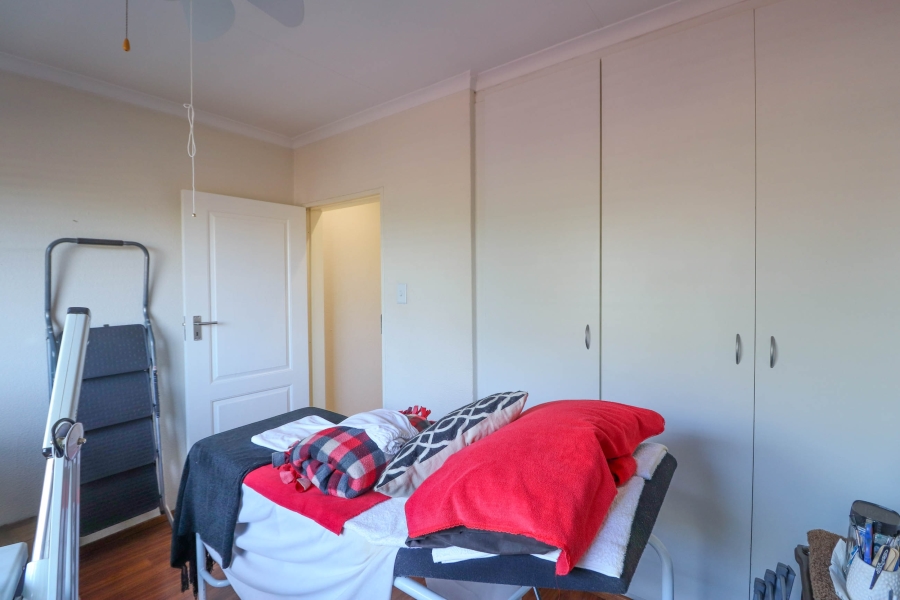 To Let 2 Bedroom Property for Rent in Dowerglen Ext 4 Gauteng