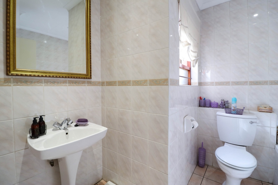 To Let 2 Bedroom Property for Rent in Dowerglen Ext 4 Gauteng