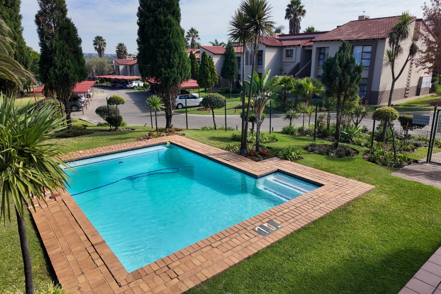 To Let 2 Bedroom Property for Rent in Dowerglen Ext 4 Gauteng