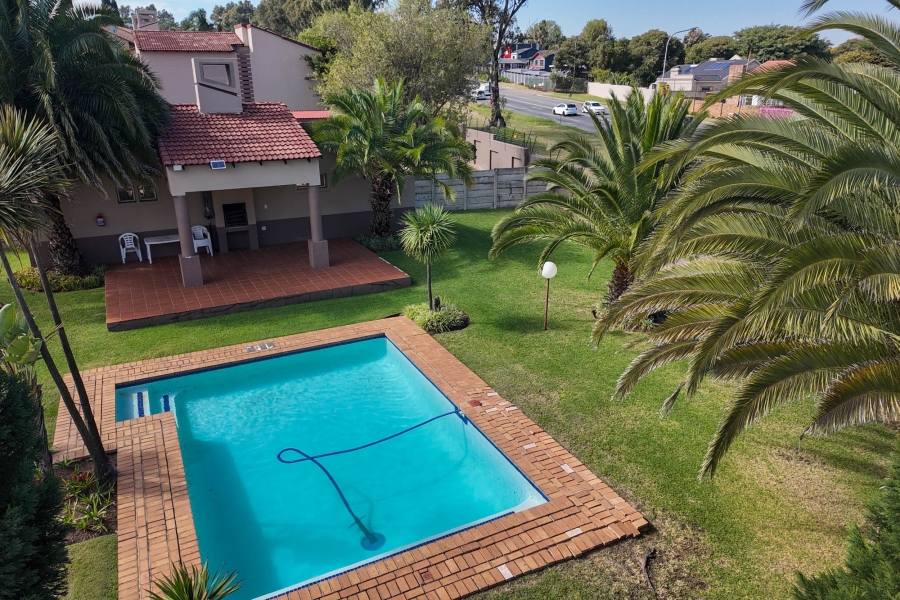 To Let 2 Bedroom Property for Rent in Dowerglen Ext 4 Gauteng