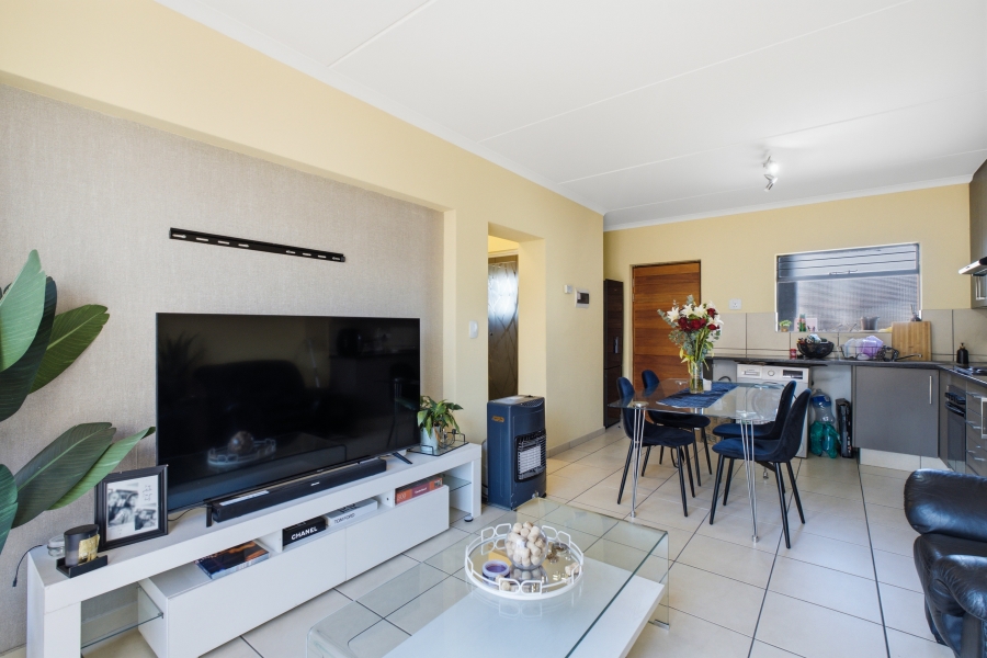 2 Bedroom Property for Sale in Barbeque Downs Gauteng