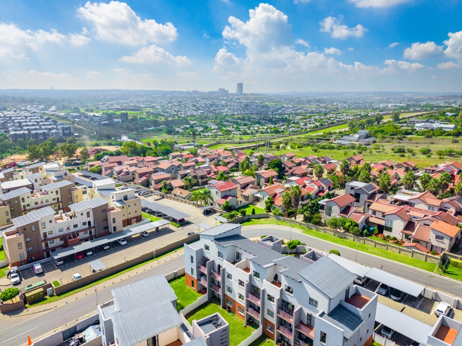 2 Bedroom Property for Sale in Barbeque Downs Gauteng