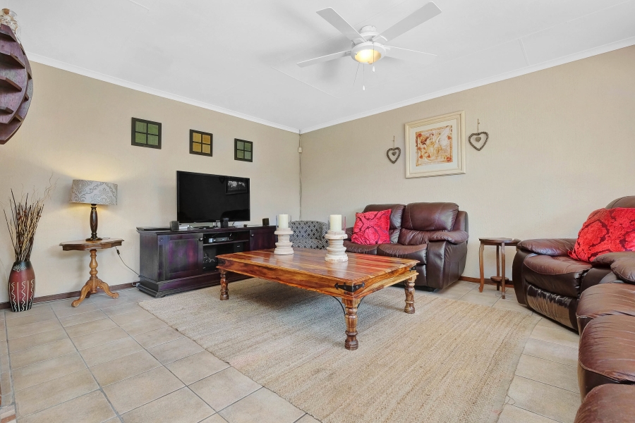 3 Bedroom Property for Sale in Olivedale Gauteng
