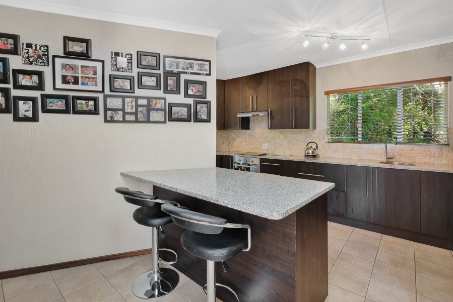 3 Bedroom Property for Sale in Olivedale Gauteng