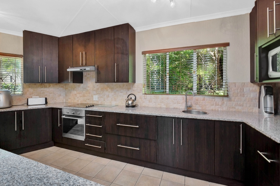 3 Bedroom Property for Sale in Olivedale Gauteng