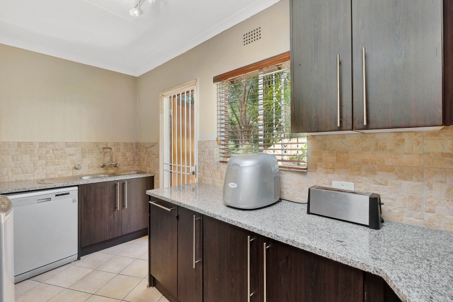 3 Bedroom Property for Sale in Olivedale Gauteng