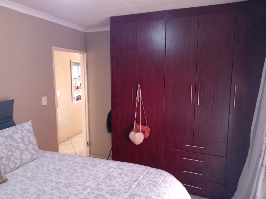 2 Bedroom Property for Sale in Gem Valley Gauteng