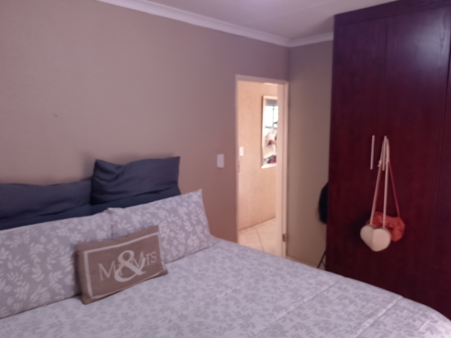 2 Bedroom Property for Sale in Gem Valley Gauteng