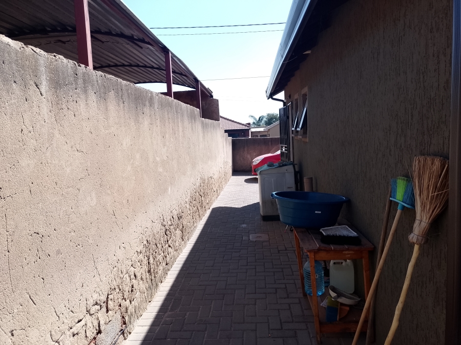 2 Bedroom Property for Sale in Gem Valley Gauteng