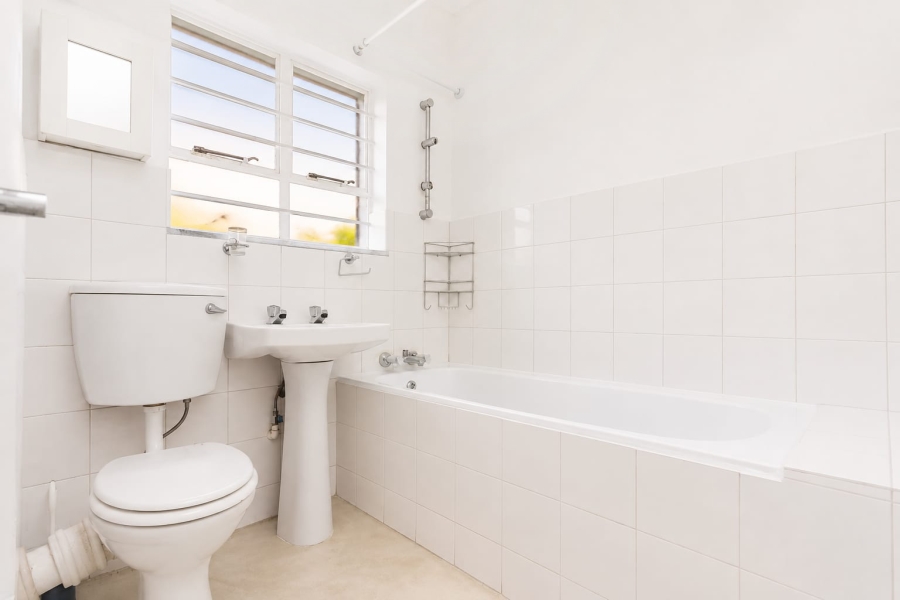 1 Bedroom Property for Sale in Linden Gauteng