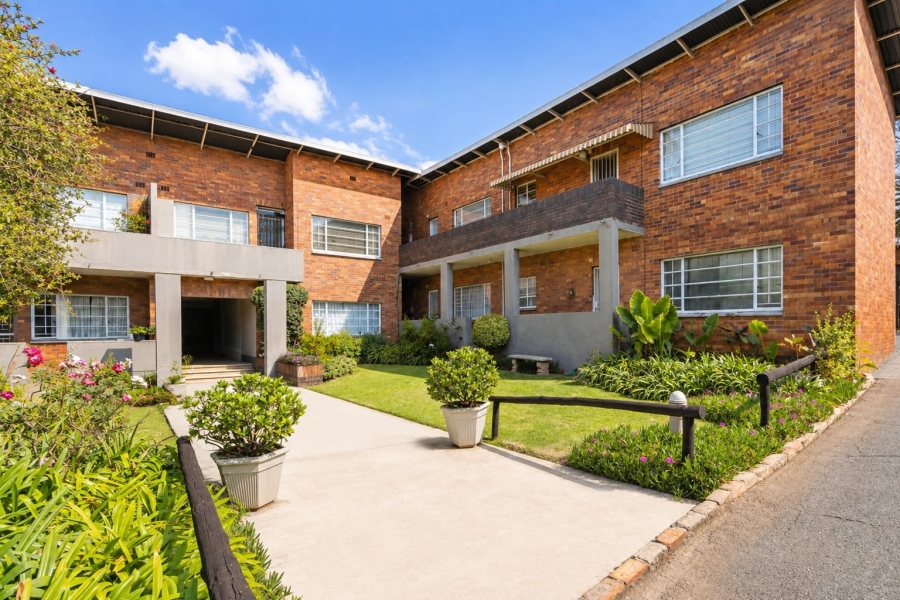 1 Bedroom Property for Sale in Linden Gauteng