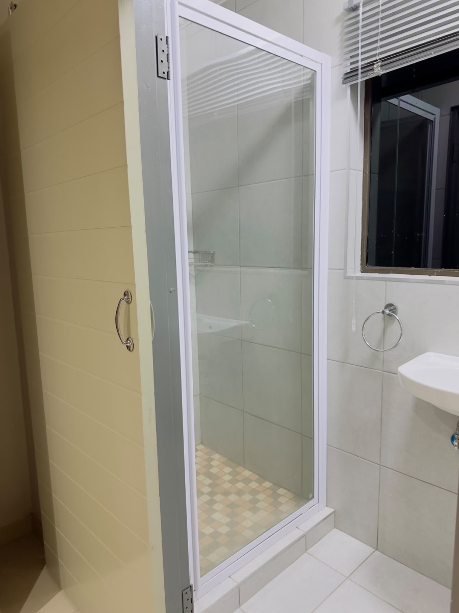 To Let 1 Bedroom Property for Rent in Blue Hills Gauteng