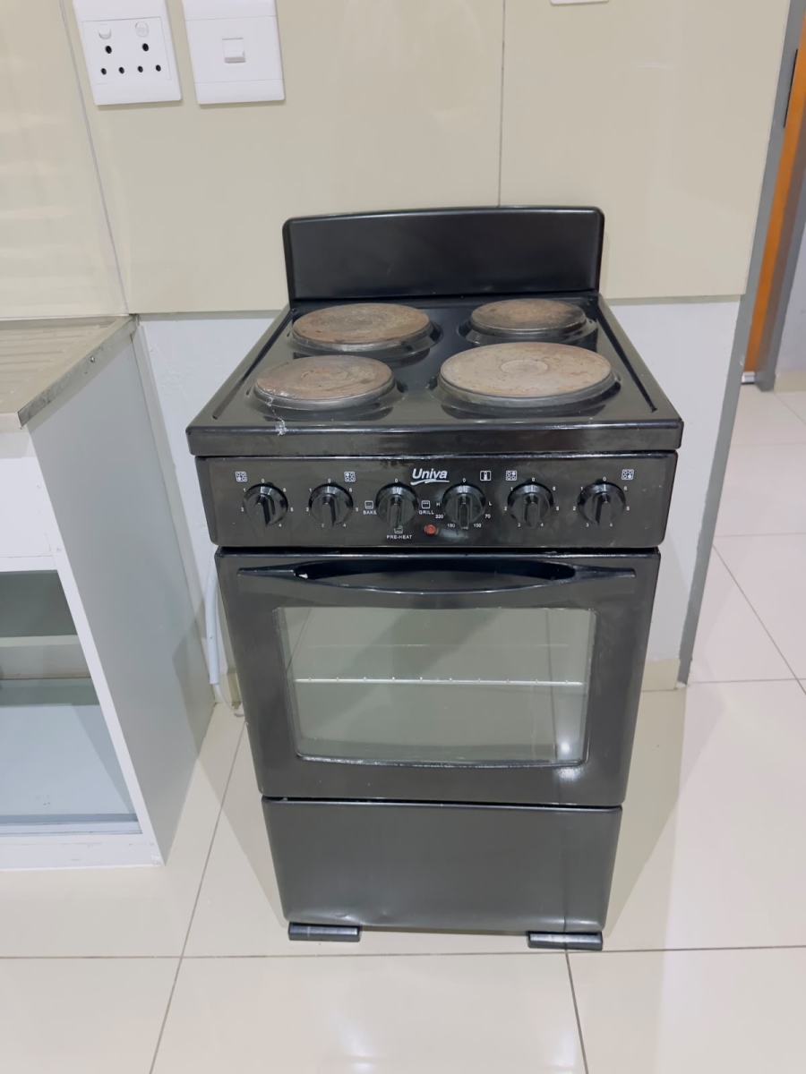 To Let 1 Bedroom Property for Rent in Blue Hills Gauteng