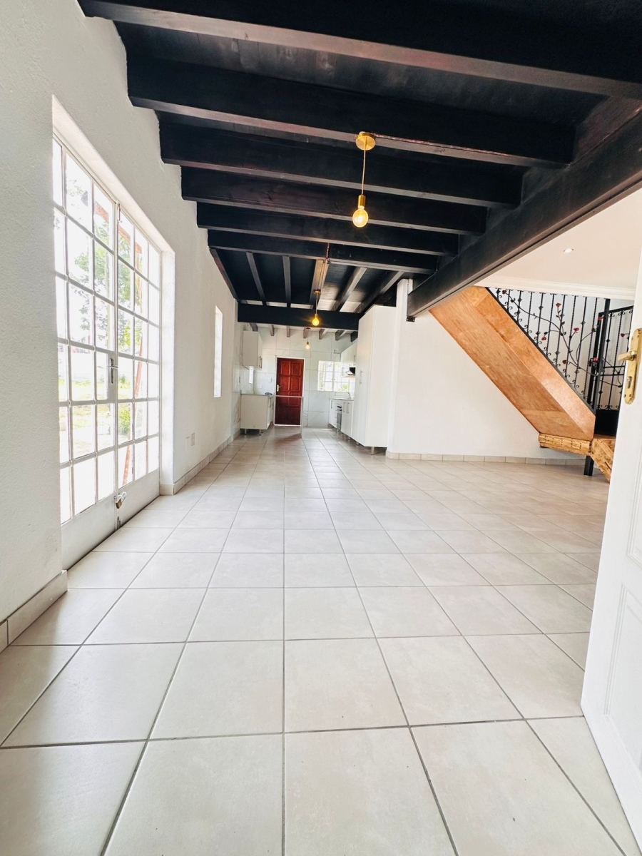 To Let 4 Bedroom Property for Rent in Vorna Valley Gauteng