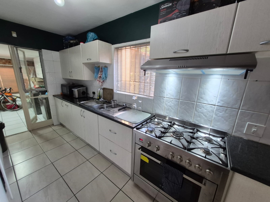 3 Bedroom Property for Sale in Faerie Glen Gauteng