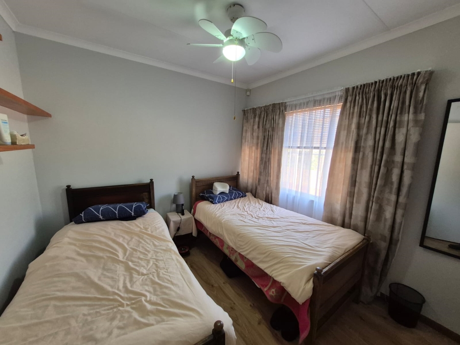 3 Bedroom Property for Sale in Faerie Glen Gauteng