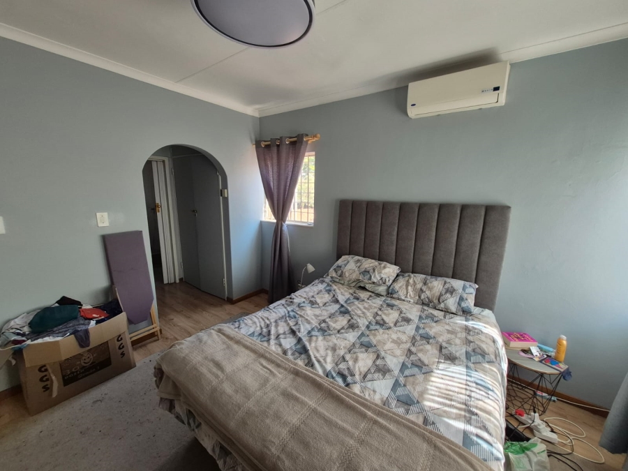 3 Bedroom Property for Sale in Faerie Glen Gauteng