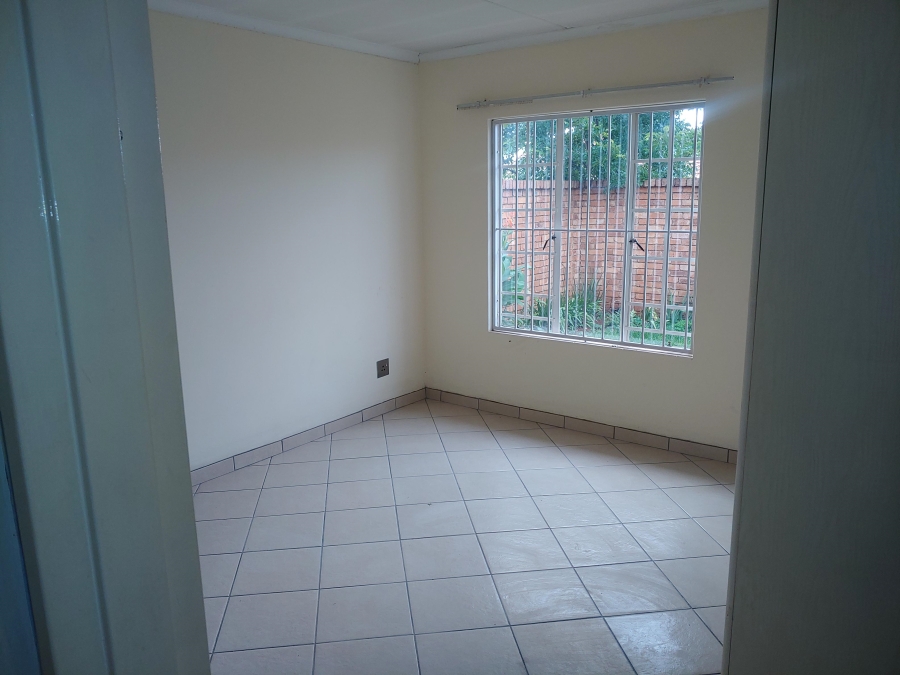 To Let 2 Bedroom Property for Rent in Elardus Park Gauteng