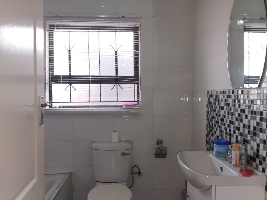 3 Bedroom Property for Sale in Sebokeng Zone 14 Gauteng