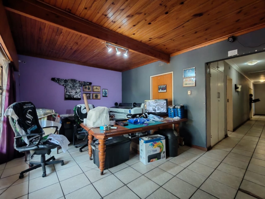 4 Bedroom Property for Sale in Risiville Gauteng