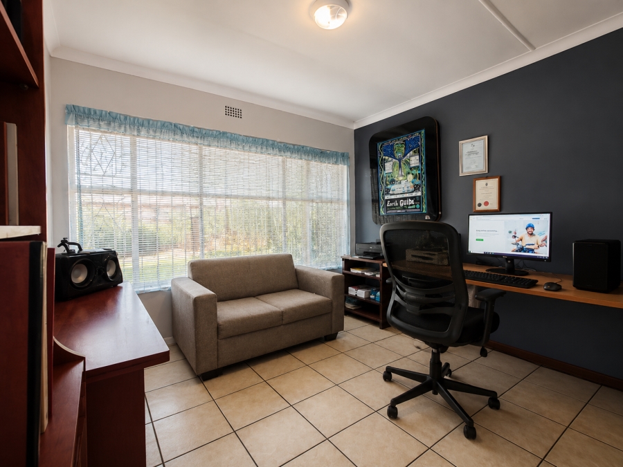 4 Bedroom Property for Sale in Risiville Gauteng
