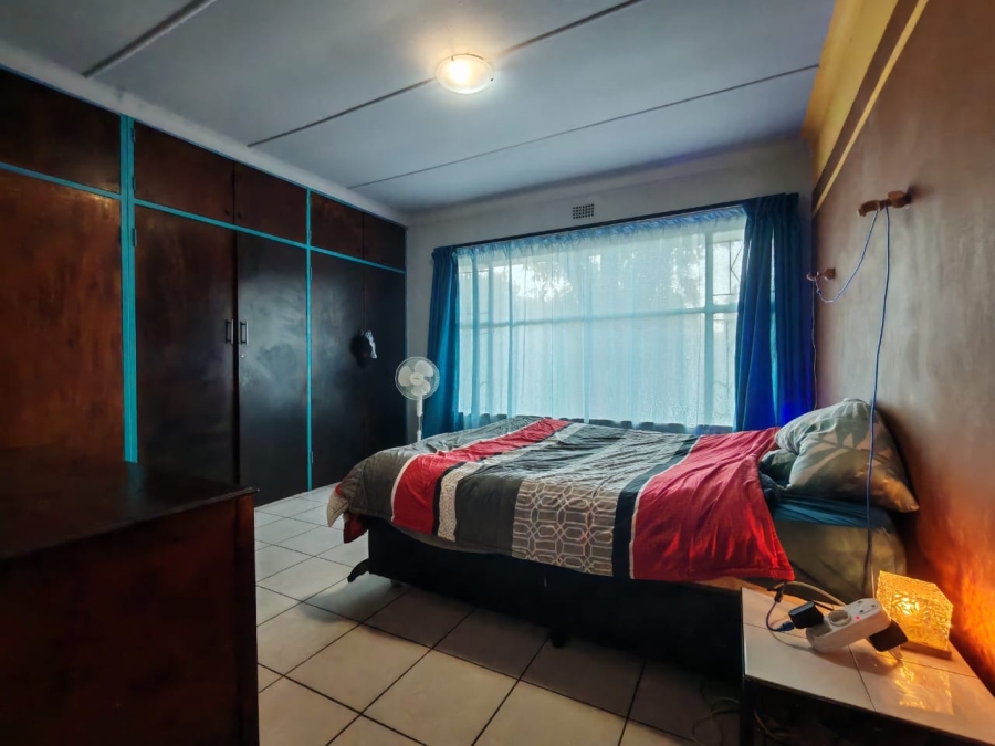 4 Bedroom Property for Sale in Risiville Gauteng
