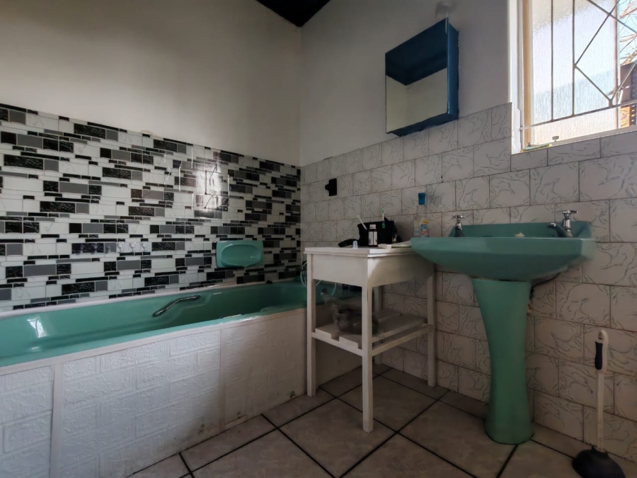 4 Bedroom Property for Sale in Risiville Gauteng