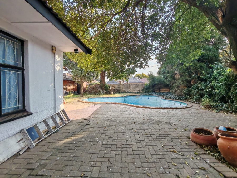 4 Bedroom Property for Sale in Risiville Gauteng