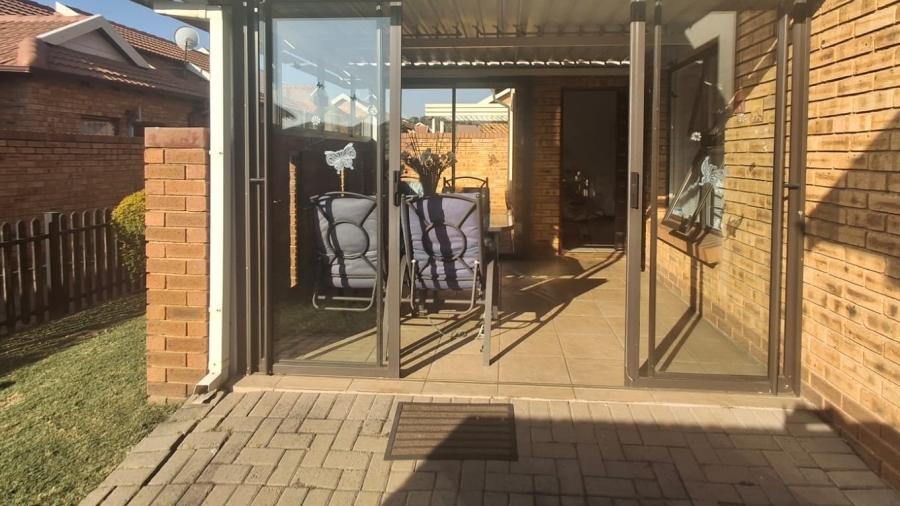 2 Bedroom Property for Sale in Brentwood Park Gauteng