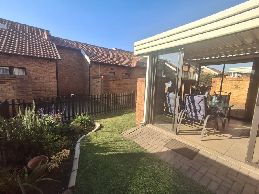 2 Bedroom Property for Sale in Brentwood Park Gauteng