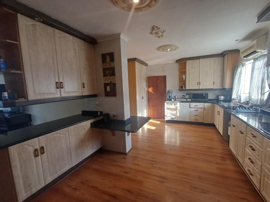 To Let 3 Bedroom Property for Rent in Linden Gauteng