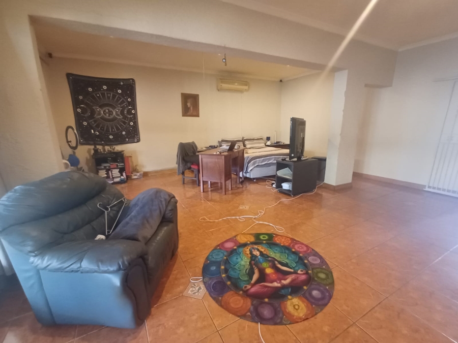 To Let 3 Bedroom Property for Rent in Linden Gauteng